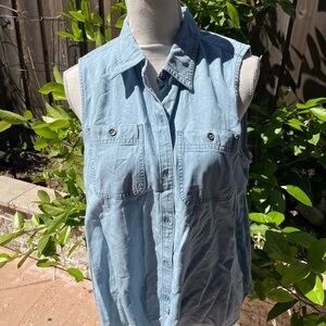 Chaps Light Blue Sleeveless Denim Button-Up